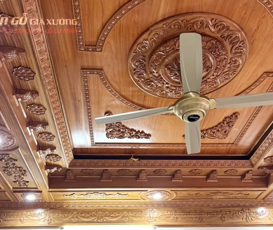 Trần gỗ phòng khách gỗ gõ đỏ